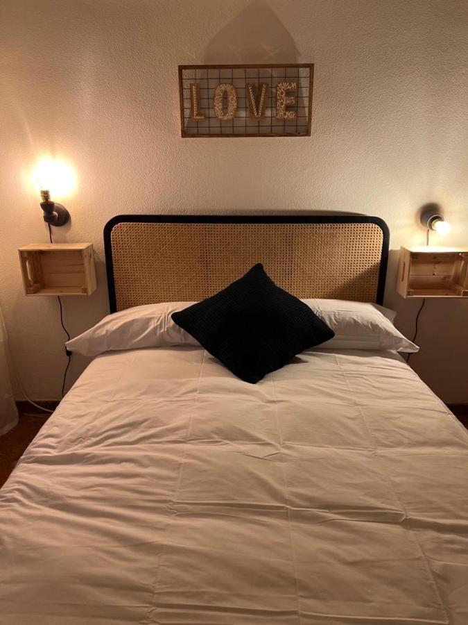 Apartamento Turistico R. Gonzalez Abreu Seville Ngoại thất bức ảnh