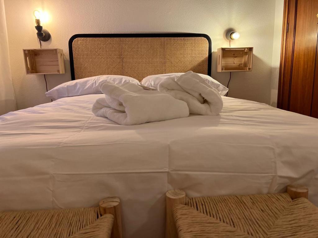 Apartamento Turistico R. Gonzalez Abreu Seville Ngoại thất bức ảnh