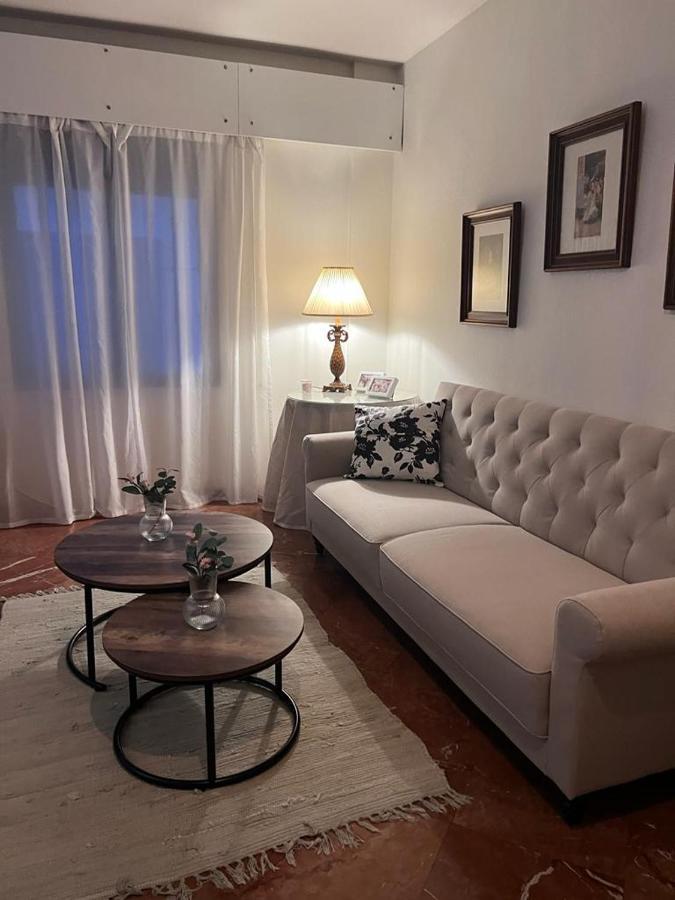 Apartamento Turistico R. Gonzalez Abreu Seville Ngoại thất bức ảnh