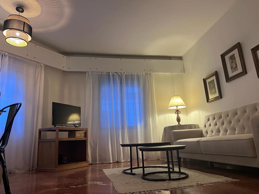 Apartamento Turistico R. Gonzalez Abreu Seville Ngoại thất bức ảnh